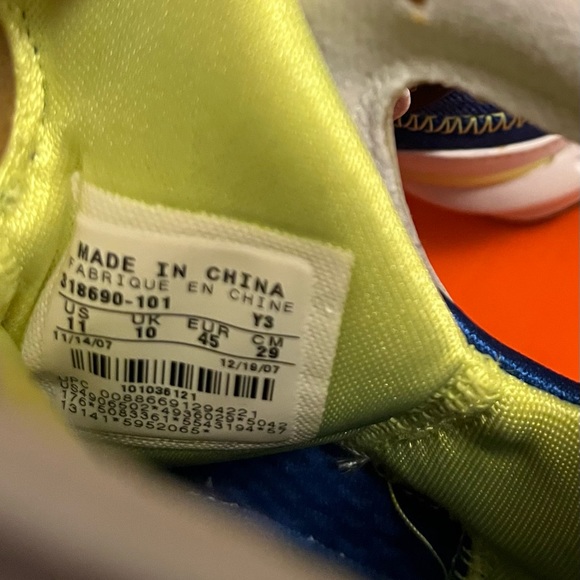 Nike Hurache 08 BBALL Size 11 Men - Picture 3 of 11